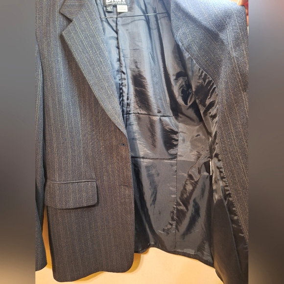 Vintage DKNY 90s 100% wool women's  charcoal grey oversized power suit blazer - Picture 4 of 8